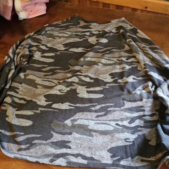 Studio 1886 camo top long sleeve grey size 3X - Picture 5 of 5